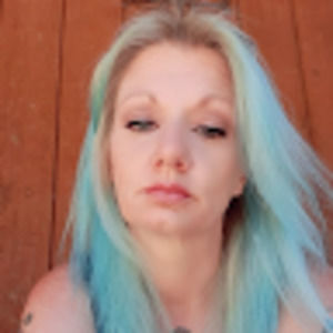 Meet your Posher, Justine